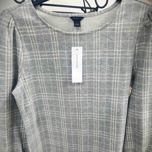 NWT Ann Taylor Light Grey Plaid Pointe Print Knit Top Size Small MSRP: $65